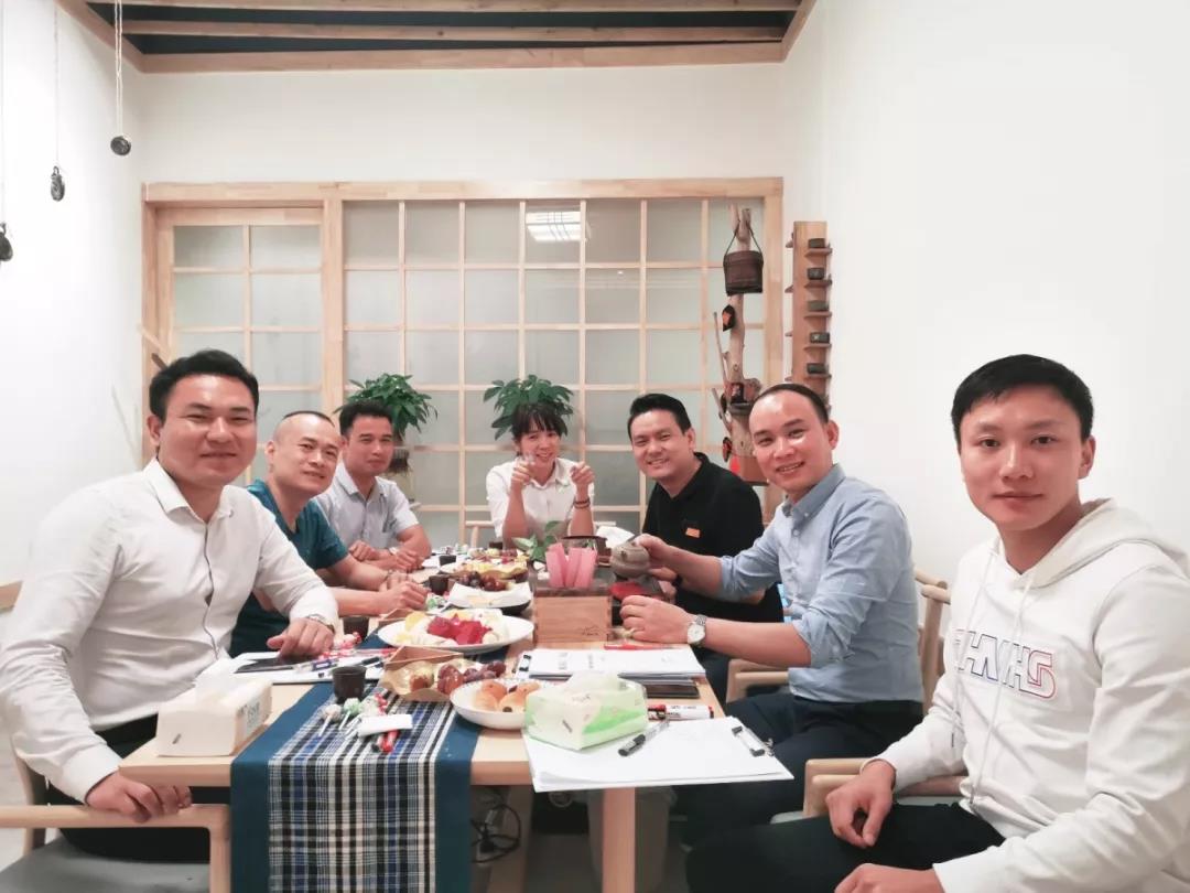 工程、材料中心管理層“裸心會(huì)”丨茶短情長(zhǎng)，一場(chǎng)來(lái)自心靈的對(duì)話！